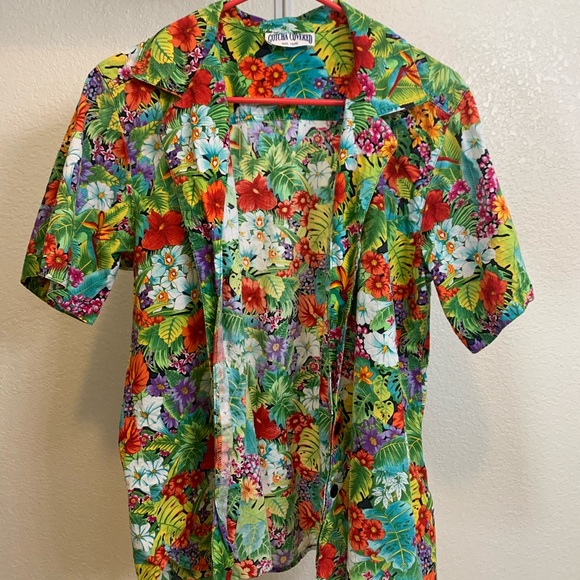 Hawaiian/floral button up - Picture 2 of 3